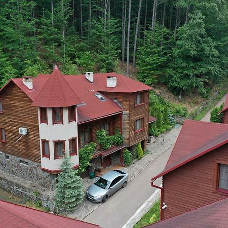 Elf-Cottage Tur'ya Paseka Εξωτερικό φωτογραφία