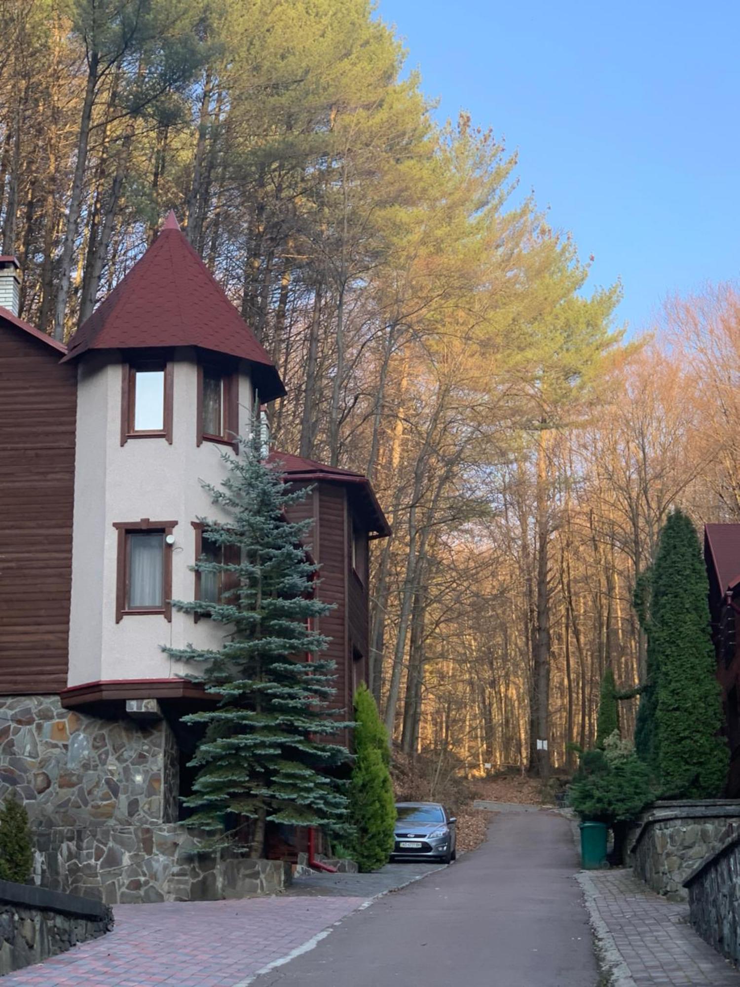 Elf-Cottage Tur'ya Paseka Εξωτερικό φωτογραφία